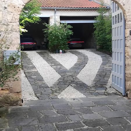 Saint-Saturnin  La Tour Noble B&B 외부 사진