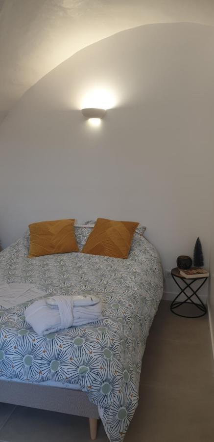 Saint-Saturnin  La Tour Noble B&B 외부 사진